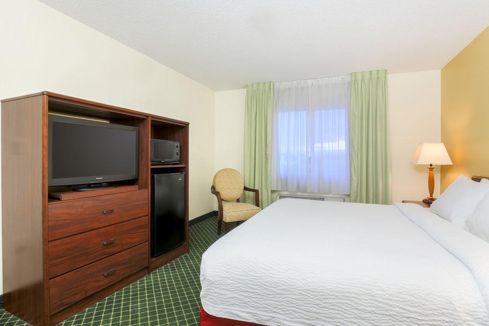 Fairfield Inn Erie Millcreek Mall Екстер'єр фото
