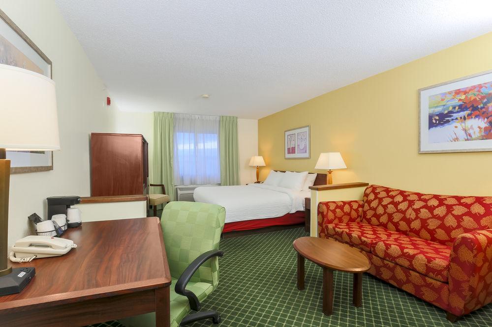 Fairfield Inn Erie Millcreek Mall Екстер'єр фото