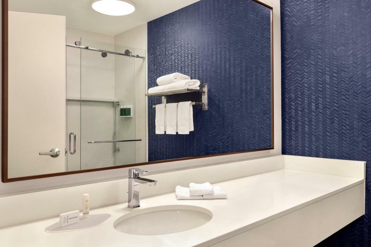 Fairfield Inn Erie Millcreek Mall Екстер'єр фото